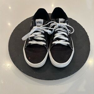 VANS Classic Old Skool Shoe size us 6 womens